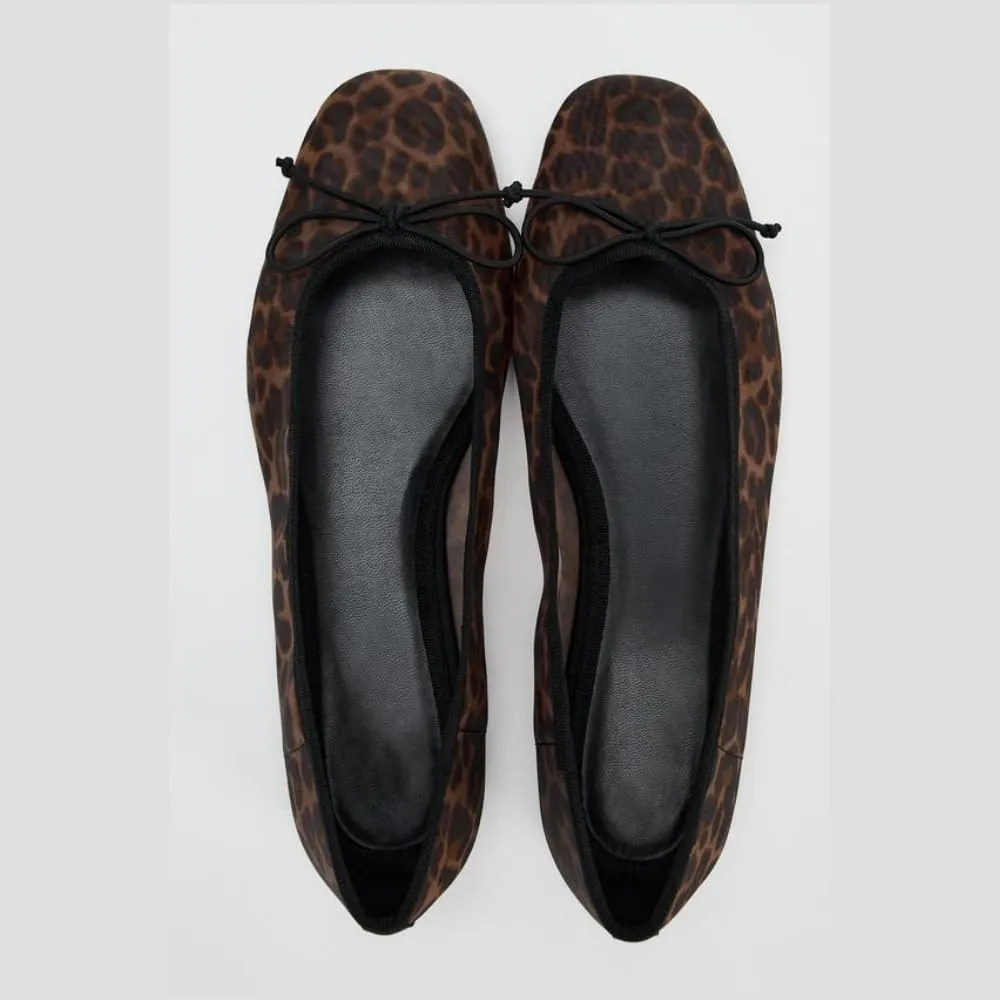 keleimusi Leopard Mesh Ballet Flat for Women Slip On Round Toe Mary Jane Ballet Flats with Bow Comfortable Casual Ballerina Shoes.