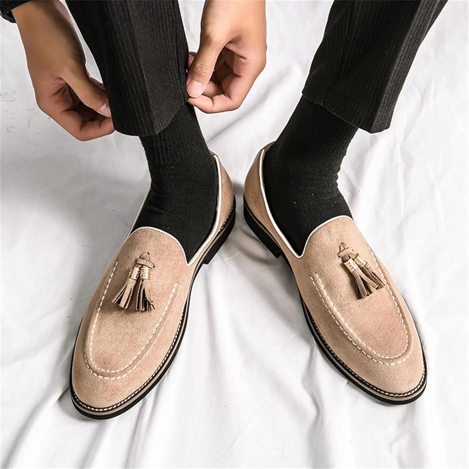 Mens Faux Suede Tasseled Leather Slip On Loafers,Casual Business Dress Shoes British Retro Moccasin Driving Shoes