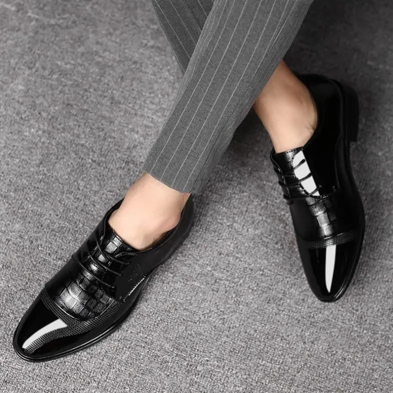 Men's Shiny Patent Leather Oxford Shoes Mens Fashion Classic Pointed Toe Lace Up Dress Shoes Non-Slip Softsole Derby Shoes