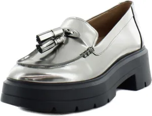 Naturalizer Women's Nieves Lug Loafer