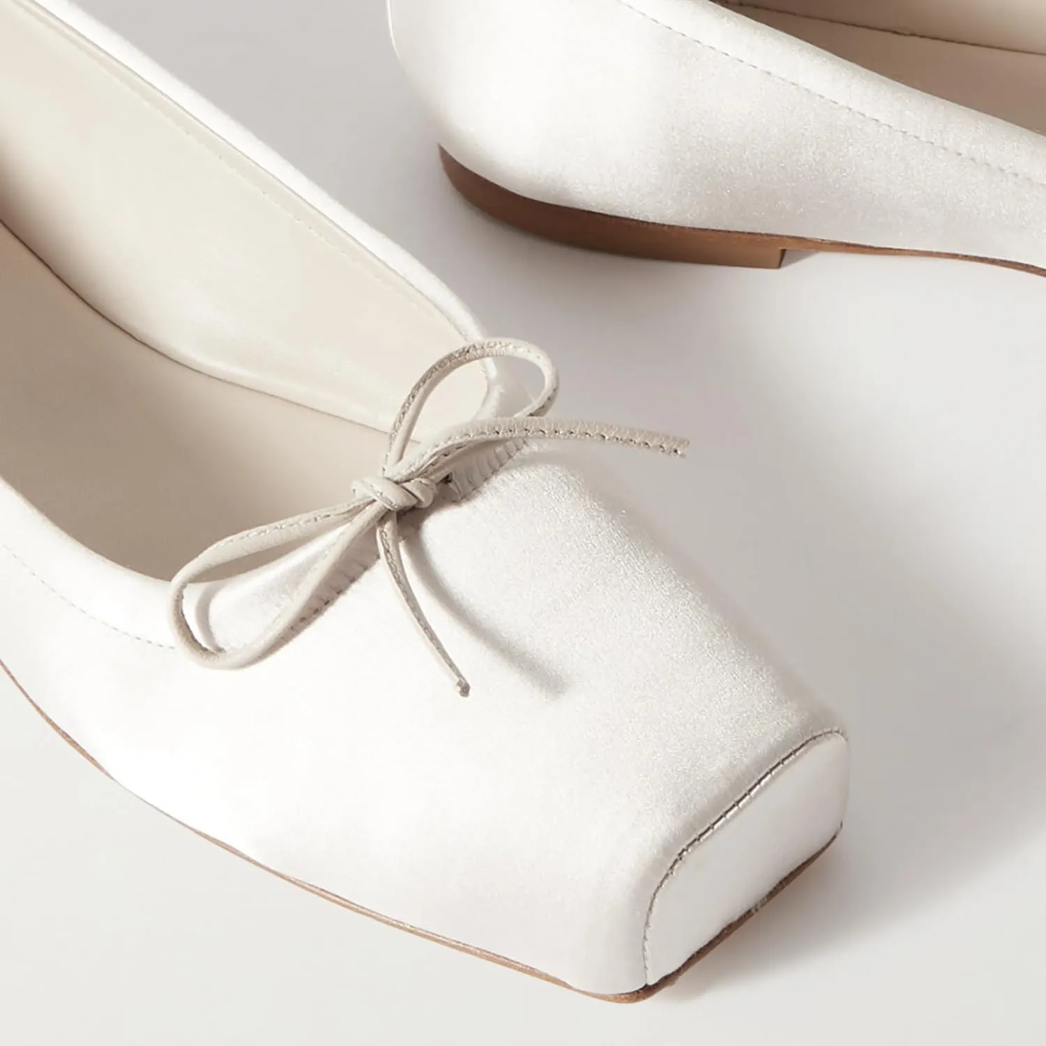Women Square Toe Ballet Flats Bow Slip On Ballet Dress Shoes Satin Comfy Closed Square Toe Flat Shoes Wedding Bridal Walking Office Ladies Flats Drive Casual Ballet Shoes 4-11 M US