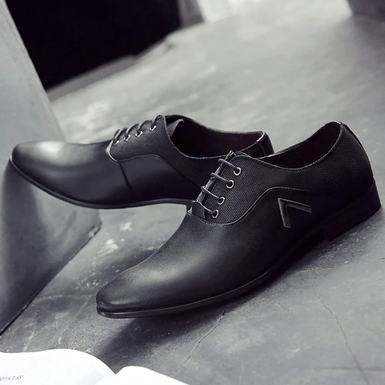 Yiozoi Men's Business Formal Shoes Light Lace up Oxford Business Office Pointed Dress Leather Shoes